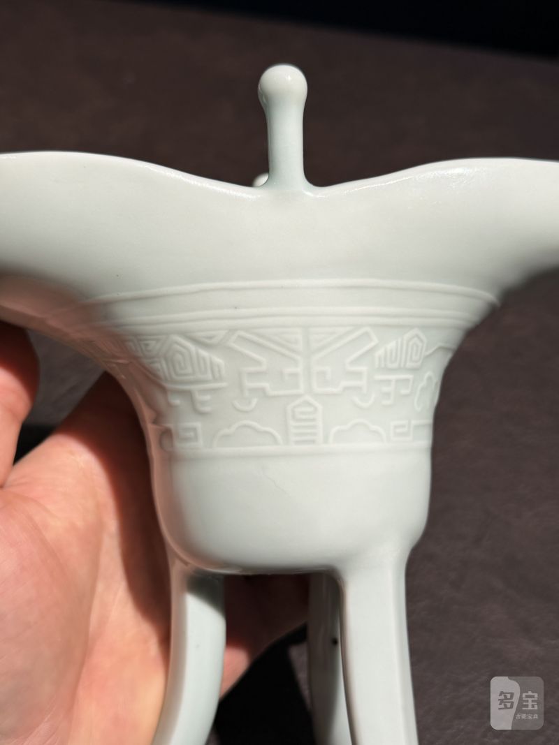 清道光 仿青铜白釉爵杯 - 图8